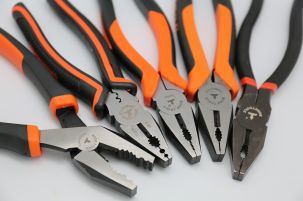 Uni-Hosen&rsquo;s Top Tools for Automotive, Construction, and Home Projects